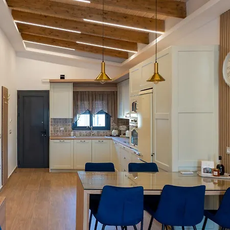 Villa Maria - Christina House Soroni